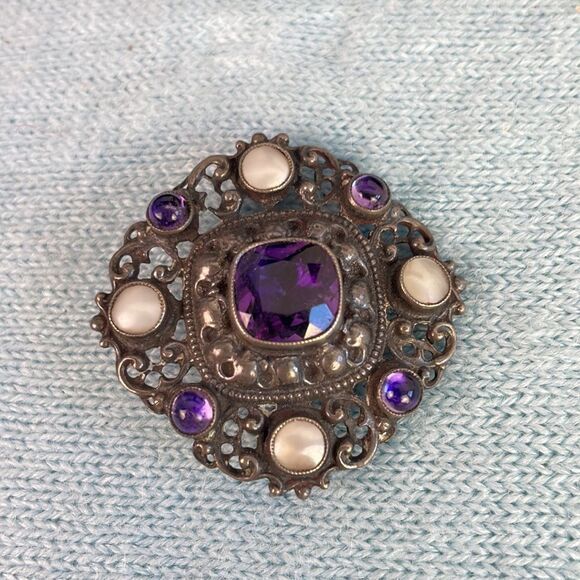 Vintage Sterling Filagree w Amythyst Pin - Picture 5 of 8